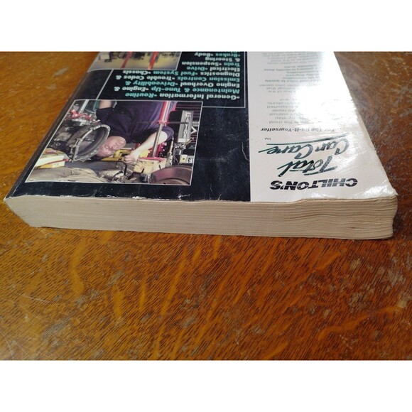 Chilton GM Chevy Full Size Trucks 2007-2009 Repair Manual 28626 GM Maintenance - Picture 3 of 6